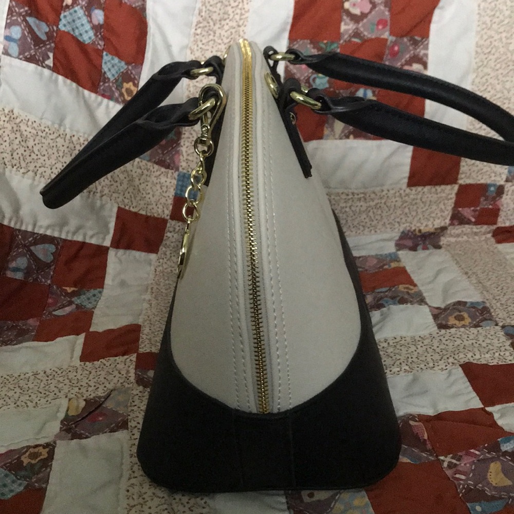 Anne Klein Large Structured Tote Bag - Picture 3 of 6